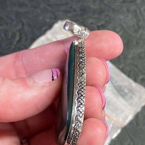 Heliotrope Bloodstone Natural Pendant Gemstone Crystal Jewelry - Picture 5 of 9